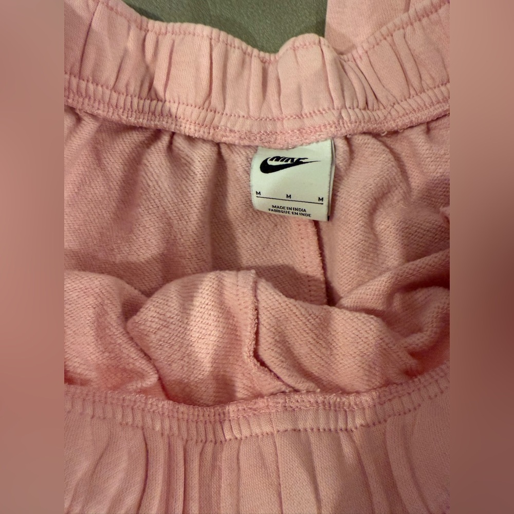 Nike baby pink sweatpants - Picture 3 of 3